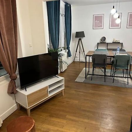 Amiens : Appartement Centre Ville Экстерьер фото