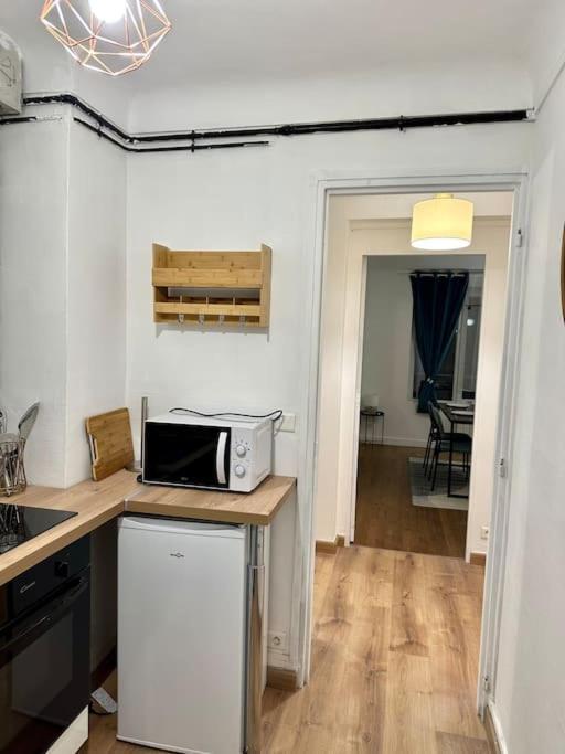 Amiens : Appartement Centre Ville Экстерьер фото