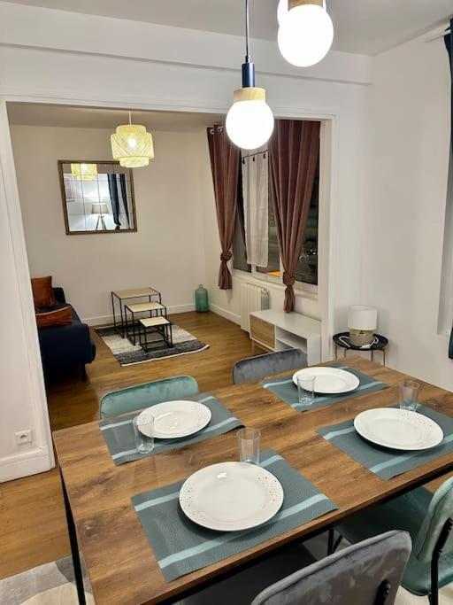 Amiens : Appartement Centre Ville Экстерьер фото